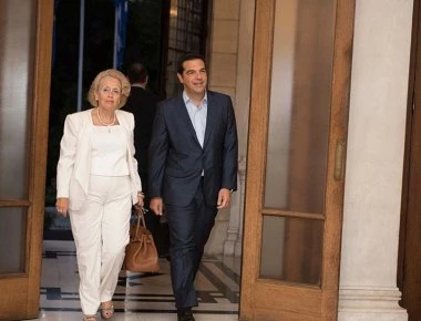 Β. Θάνου: «Δεν είμαι πολιτικό πρόσωπο - Έχω μια θεσμική θέση στον Πρωθυπουργό»